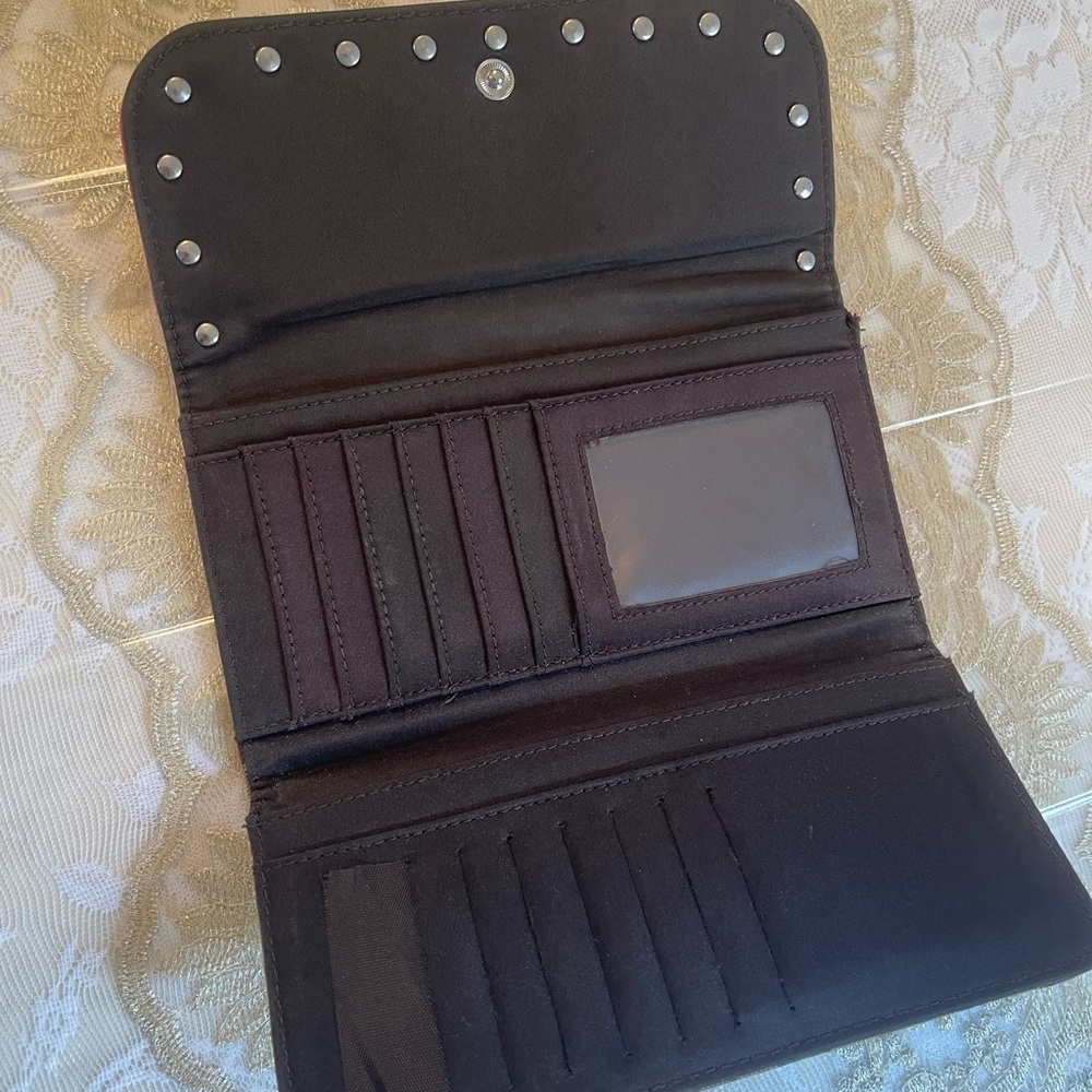 Guess Wallet - Picture 2 of 2